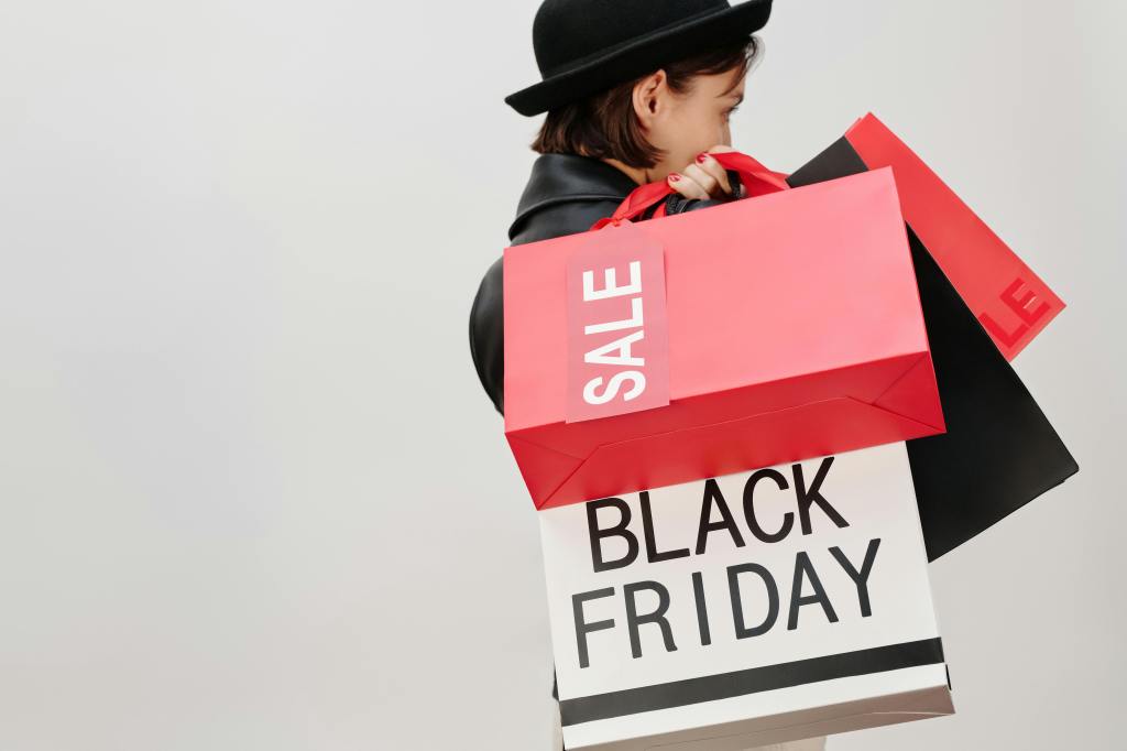 Retailers braced for £9.5bn Black Friday weekend with sales set to rise +4.2% YOY –&nbsp;Vouchercodes