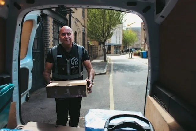 Wickes launches same-day delivery across 150 UK stores with&nbsp;Gophr