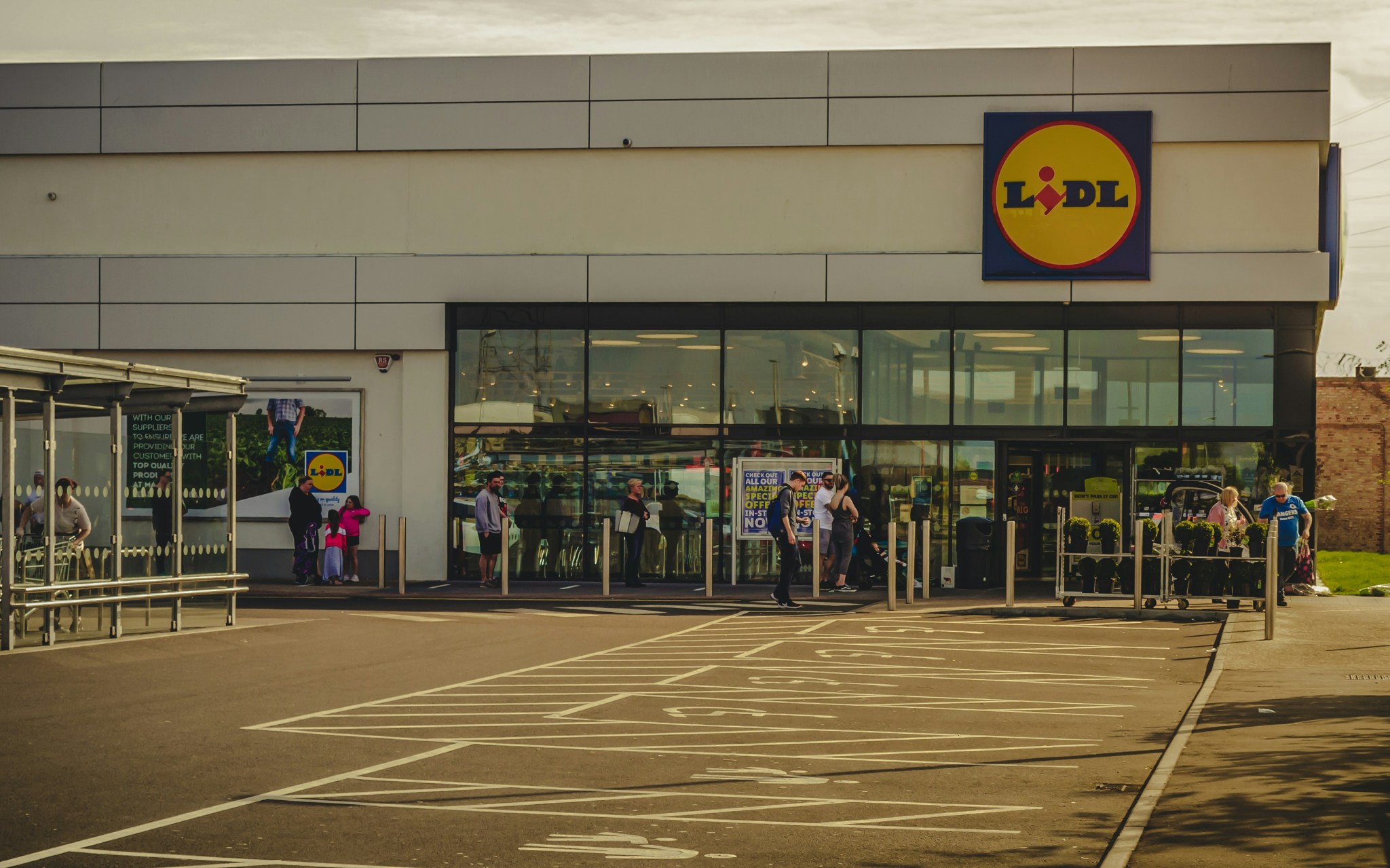K-shaped consumer spending widens divergent grocery demands, says ...
