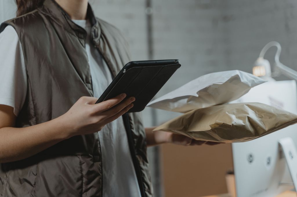 UK shoppers are “resistant” to retailers’ returns restrictions, says Blue Yonder survey